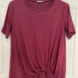 Tied front t-shirt in mulberry